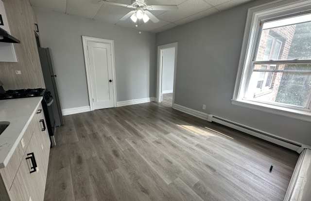 159 Hutton St Gallery 2