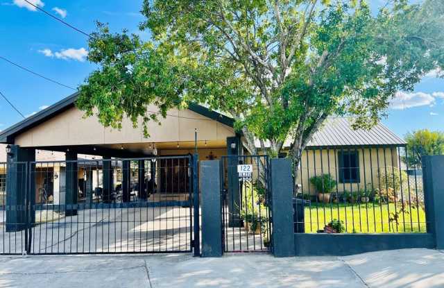122 Spring Wood Dr. - 122 Spring Wood Drive, Maverick County, TX 78852