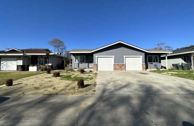 4605 Cyclamen Way - 4605 Cyclamen Way, North Highlands, CA 95841