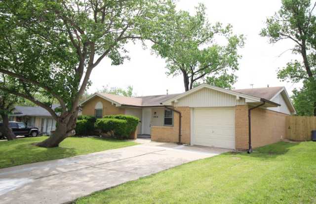 2424 Candleberry Dr - 2424 Candleberry Drive, Mesquite, TX 75149