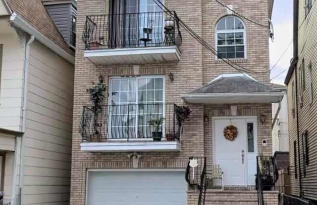 60 Arlington Avenue - 60 Arlington Avenue, Newark, NJ 07104