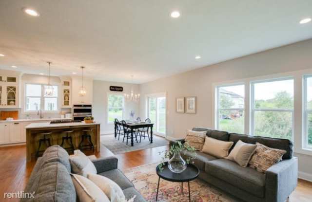 12470 Cottonwood St NW Gallery 2