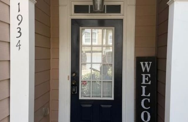 1934 Lake Heights Circle NW Gallery 4