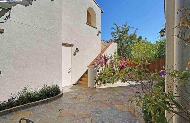 5077 Rashelle Way - 5077 Rashelle Way, San Ramon, CA 94582