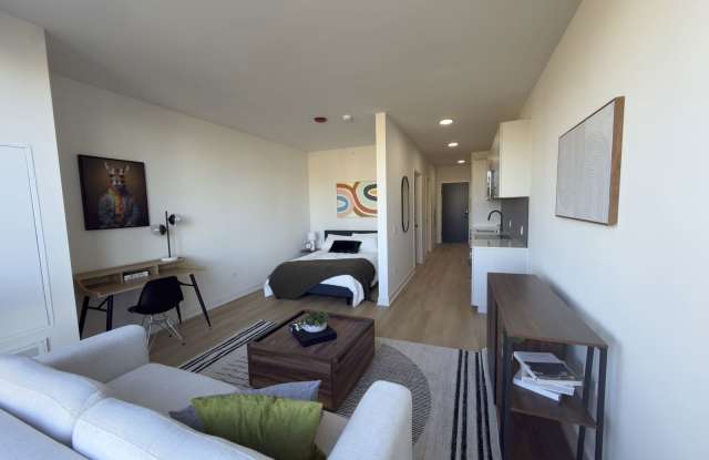 1100 West Grand Avenue photos photos