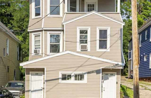 635 Crane Street Gallery 2
