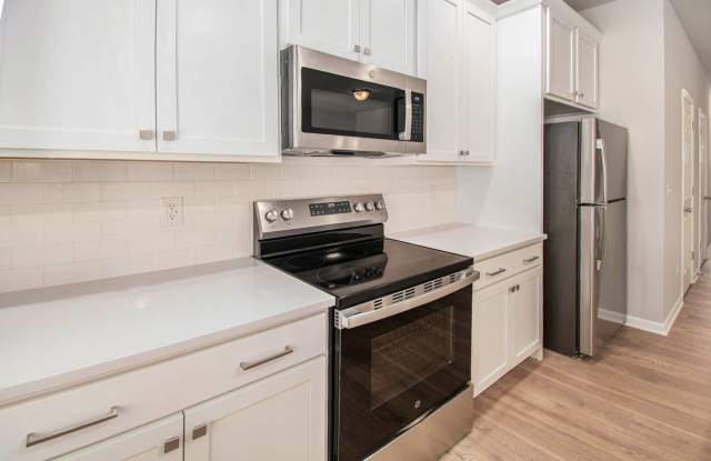 1 Month FREE Rent! Applied to Your First Full Month. Terms & Conditions Apply. Gallery 4