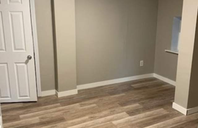 44-46 Royal Ave Gallery 4