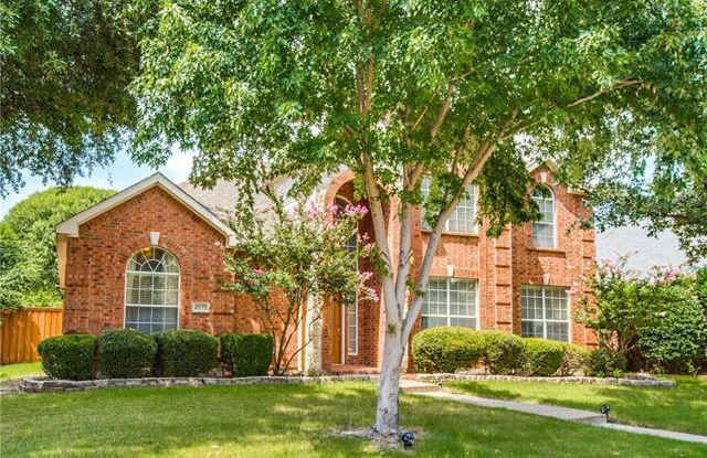 4571 Risinghill Drive Gallery 2