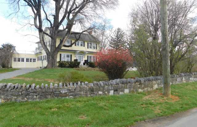 Fantastic mix of charm and updates! photos photos