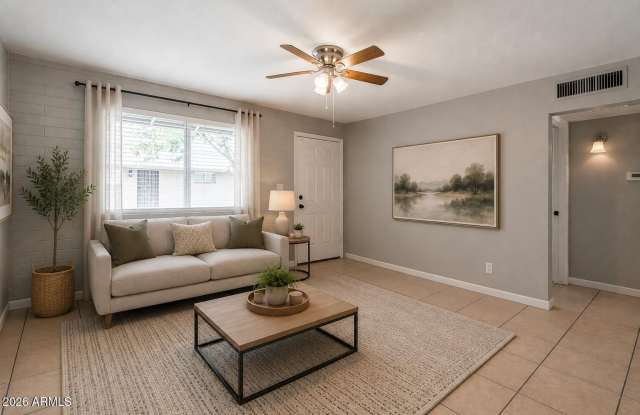4423 N 23rd Gallery 3