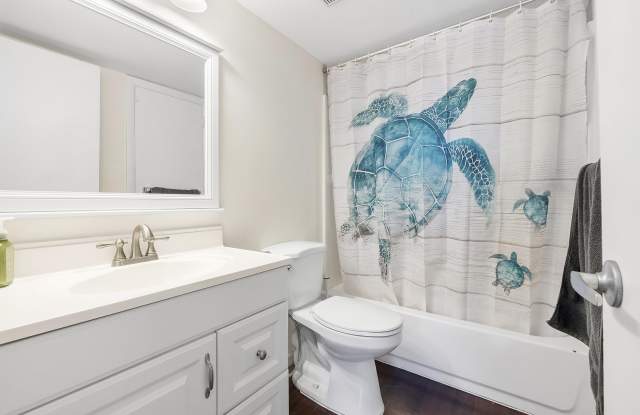 125 Shore Court Gallery 4