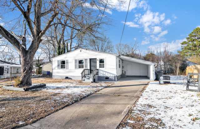 1004 E Russell Ct photos photos