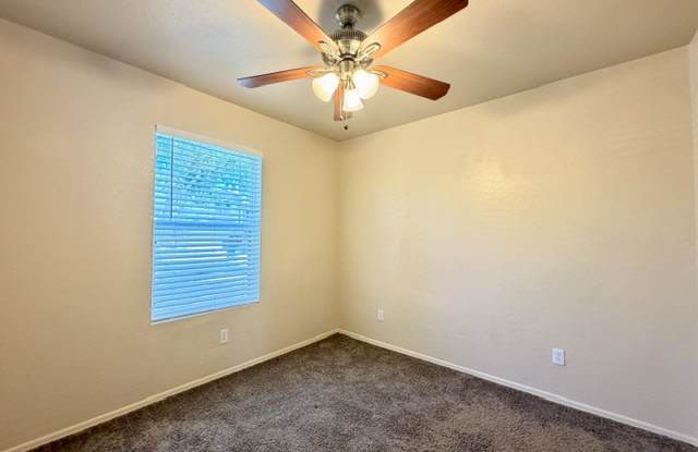 11624 N 151st Ln Gallery 4