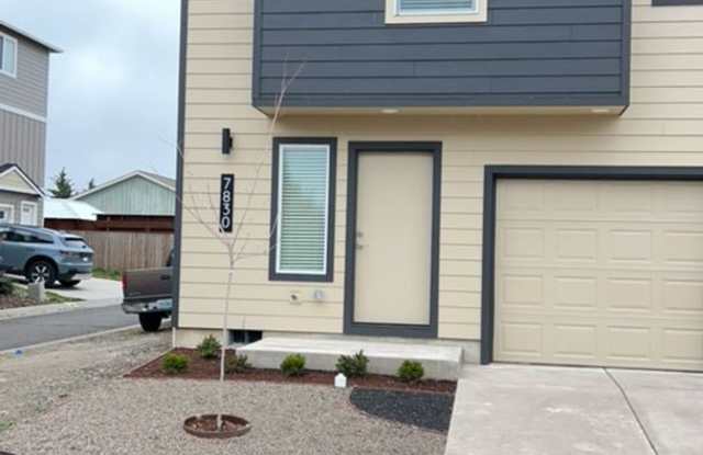 3 Bedroom 2.5 Bath Townhouse photos photos