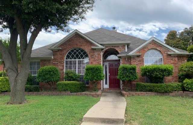 2210 Meredith Lane - 2210 Meredith Lane, Garland, TX 75042