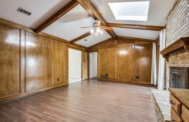 2400 Kelsey Drive Gallery 3
