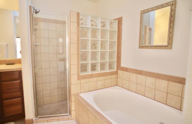 Great foothills location!  Fully furnished!! Minutes from Sabino Canyon! Gallery 3