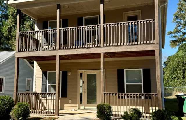 Four Bedroom Near Downtown Available for Pre-Lease! - 375 Ruth Street, Athens, GA 30601