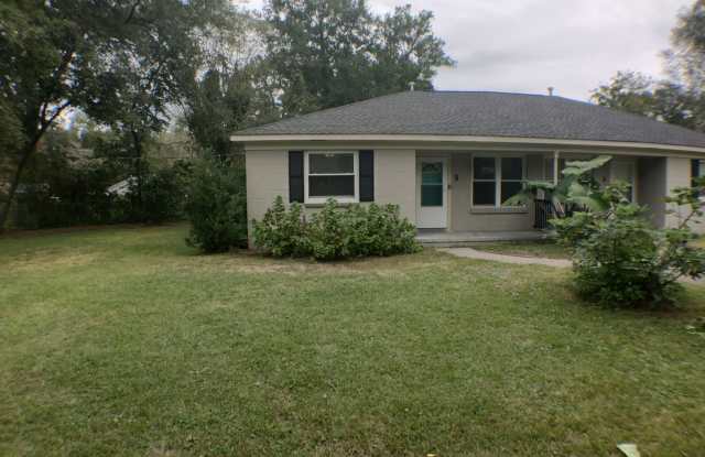 2 Bedroom, 1 Bath Home in Riverland Terrace of James Island photos photos