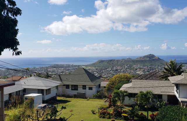 Views for DAYS! Captivating vintage charm photos photos