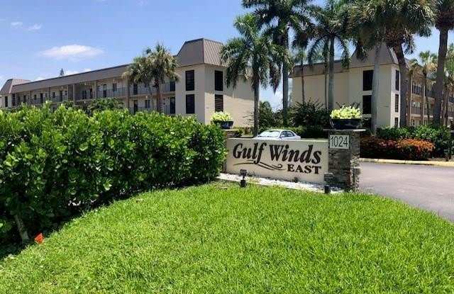 1004 Manatee Rd photos photos
