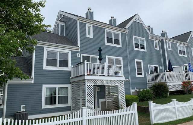 123 Cosey Beach Avenue Gallery 4