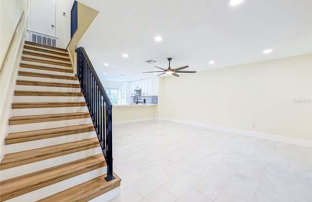 16110 RAMBLING VINE DR W Gallery 3