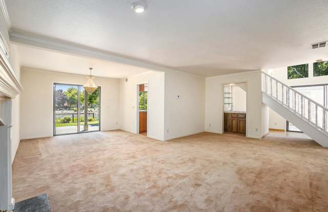 184 Basinside Way - 4 Bedroom | 2.5 Bathroom | Single family home Gallery 3