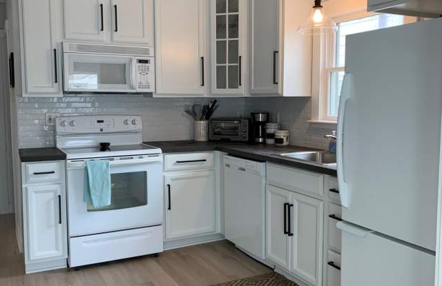 11 Dover Avenue photos photos