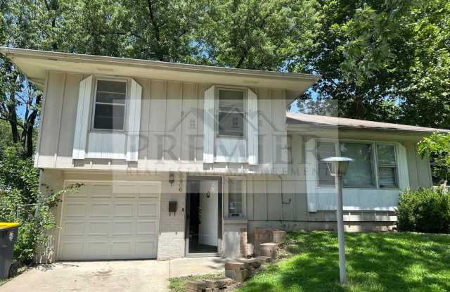 3 bed / 1 bath home 8406 E 92nd Place KCMO 64138   Rent $ 1425 / Security Deposit $1425 photos photos