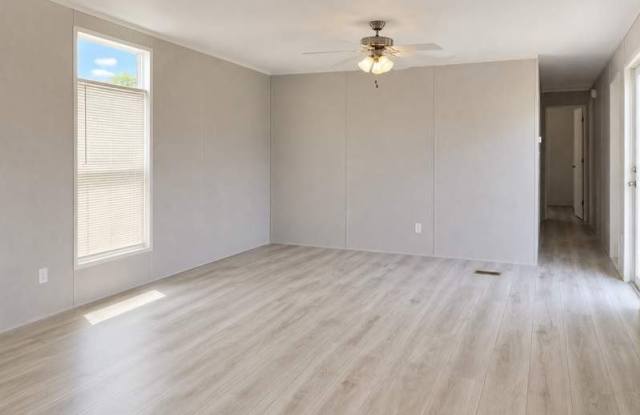 272 Leaf Ln Gallery 3