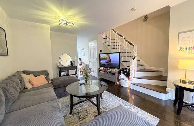 Modern Townhouse with Garage, Laundry in Unit, 2.5 bathrooms! Central Air, Jacuzzi, Skylights and Deck photos photos
