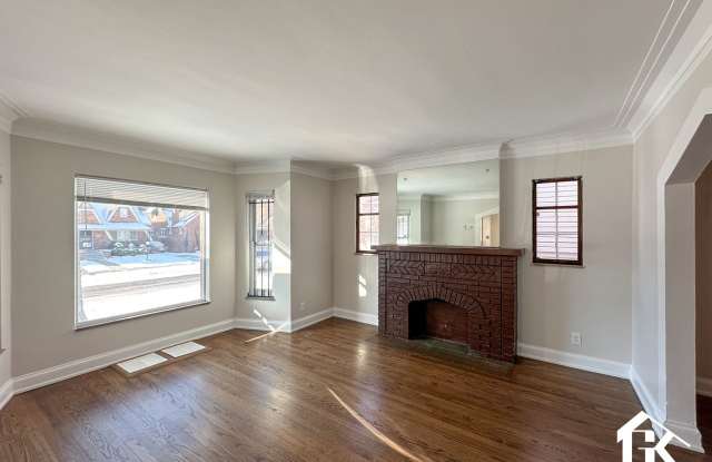 AVAILABLE NOW Home in University District 1451 sq ft Westside 3bd/1.5ba Gallery 3