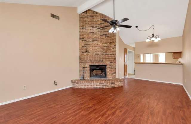 2922 Timothy Lane Gallery 3