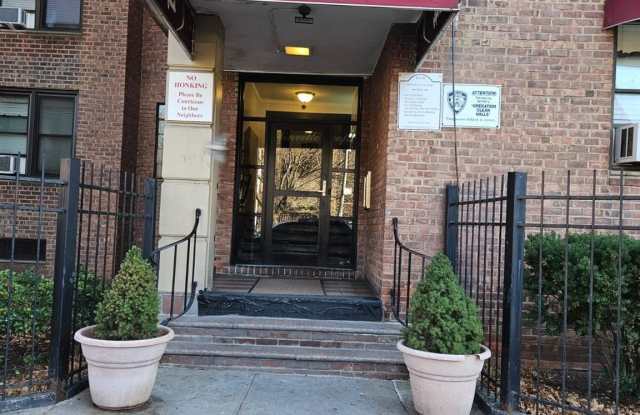 2750 Olinville Avenue - 2750 Olinville Avenue, Bronx, NY 10467