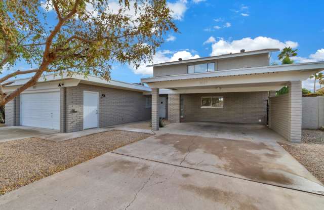 3027 E DAHLIA Drive Gallery 2