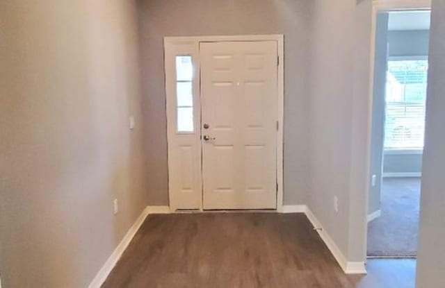 LIKE NEW HOME!! 4-Bedroom, 2-Bathroom in Willow Ridge/Lakeland Gallery 4