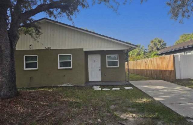 2410 W Cypress St Apt B Gallery 1