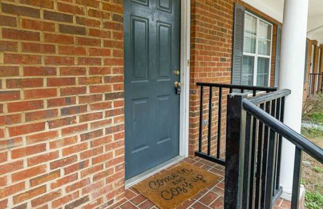 3 bedroom 3 bathroom home near FSU and TCC available NOW! Gallery 4