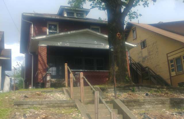 727 Michigan Avenue - 727 Michigan Avenue, Glassport, PA 15045