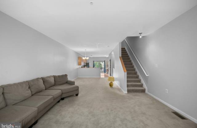 530 CANTON Court Gallery 4