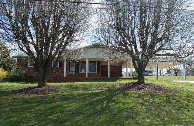 3082 Wilkesboro Highway - 3082 Wilkesboro Highway, Iredell County, NC 28625