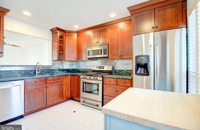 1249 QUAKER HILL DRIVE Gallery 4