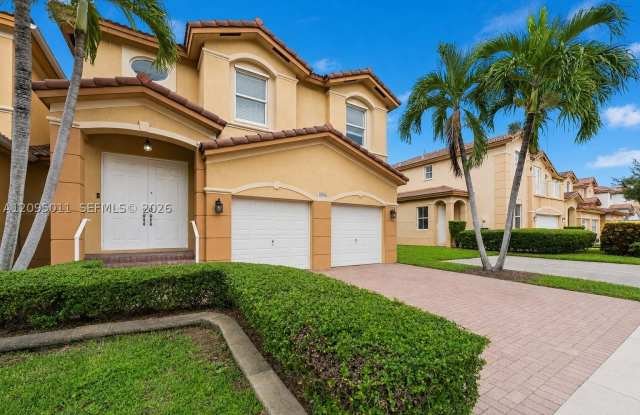 8666 NW 109th Ct Gallery 1