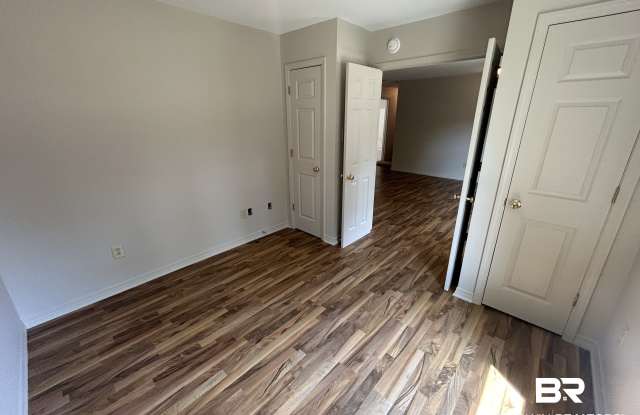 1703 Pollard Road Gallery 3