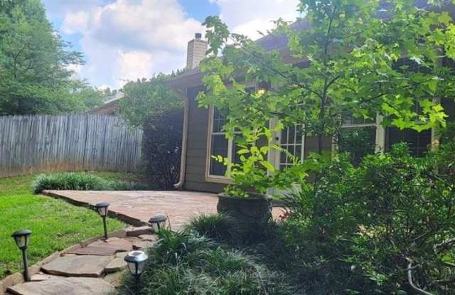 2280 Chelmsford Court Gallery 4