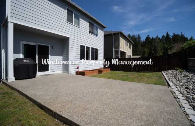 *Available late Nov - Early Dec* - Gorgeous 4 Bed Silverdale home! Gallery 4