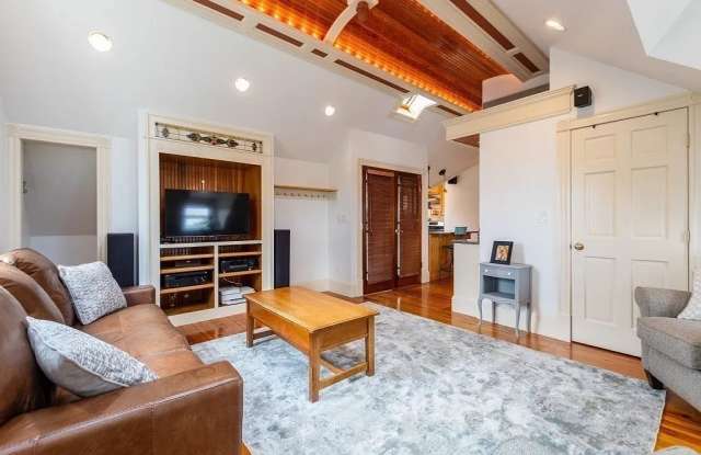 35 Grandview Ave Apt 3 photos photos