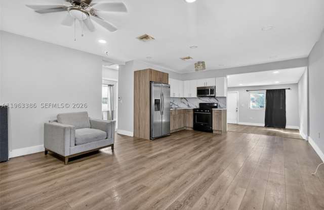 1880 NW 69th St Gallery 3